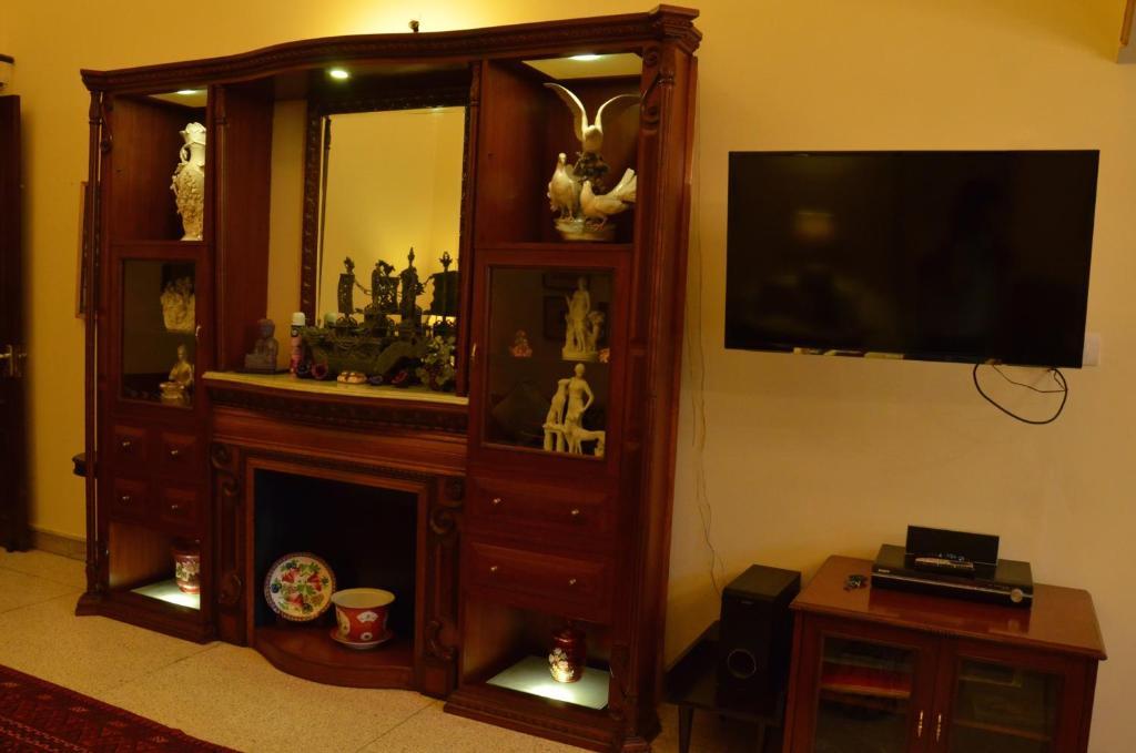 Sirohi House Нью-Дели Экстерьер фото